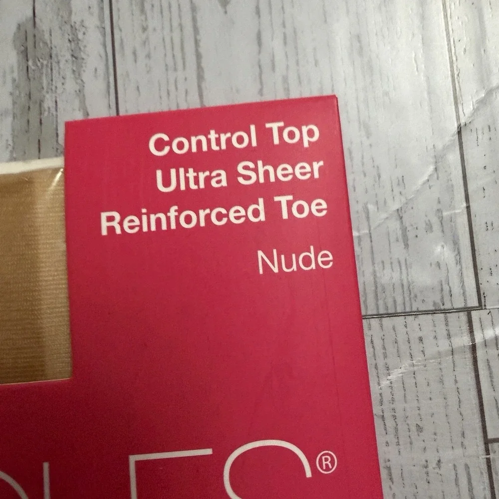 2x Aerosoles Ultra Sheer‎ Control Top Tights Reinforced Toe Beige Size Medium EF
